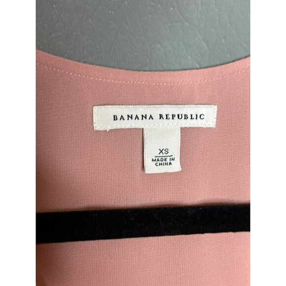 Banana Republic Silk Blouse Womens XS Scoop Neck Cascade Ruffle Sleeveless - Picture 7 of 9